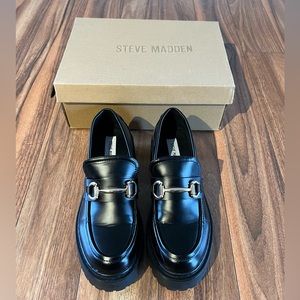 Steve Madden Advance Platform Black Chain Loafers sz 39